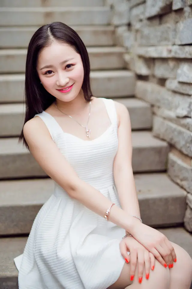 乌鲁木齐温州私人伴游商务伴游乔妹的联系方式！