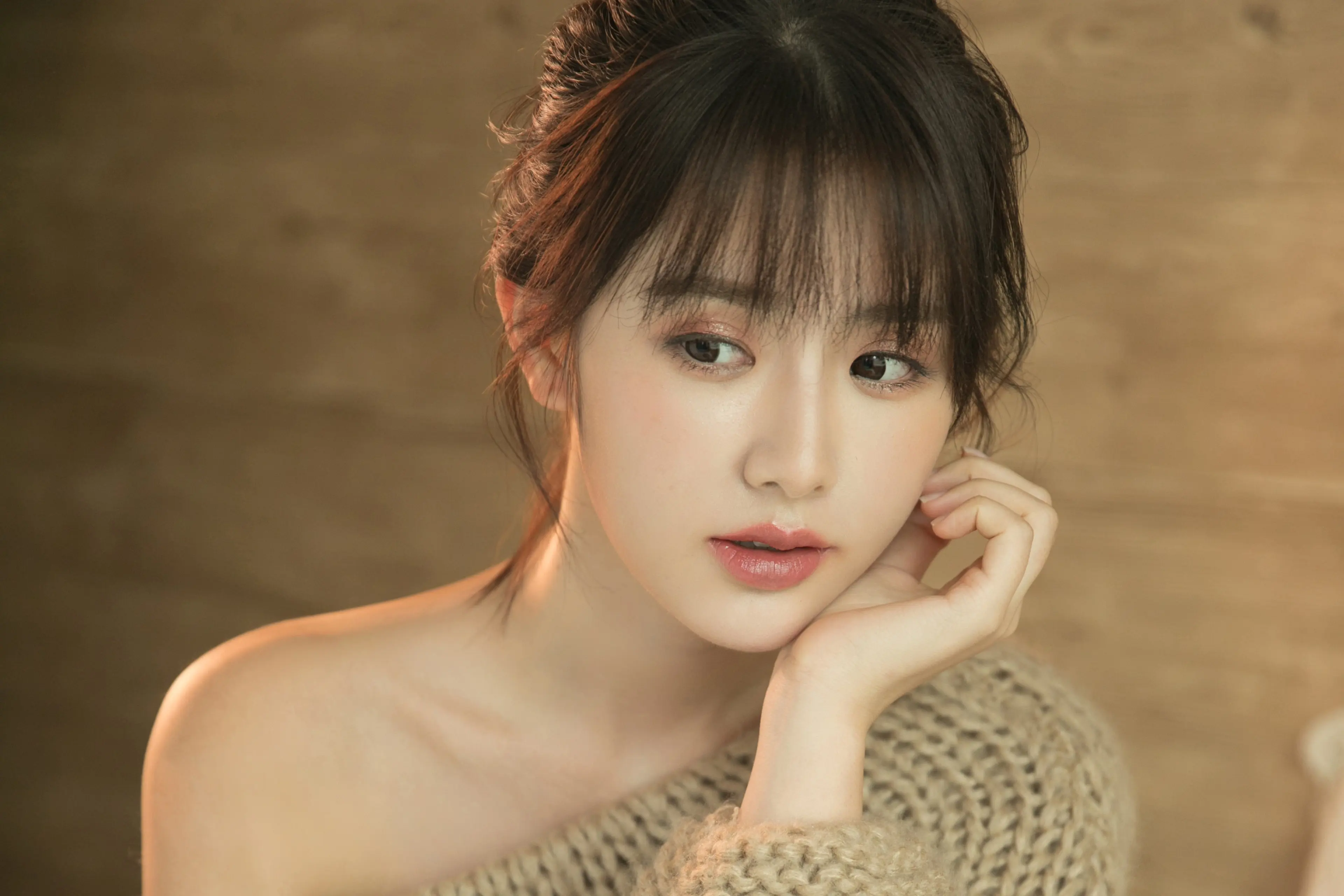 乌鲁木齐西宁私人伴游陈娟儿的联系方式
