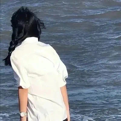 乌鲁木齐伴游女生武映颖的资料